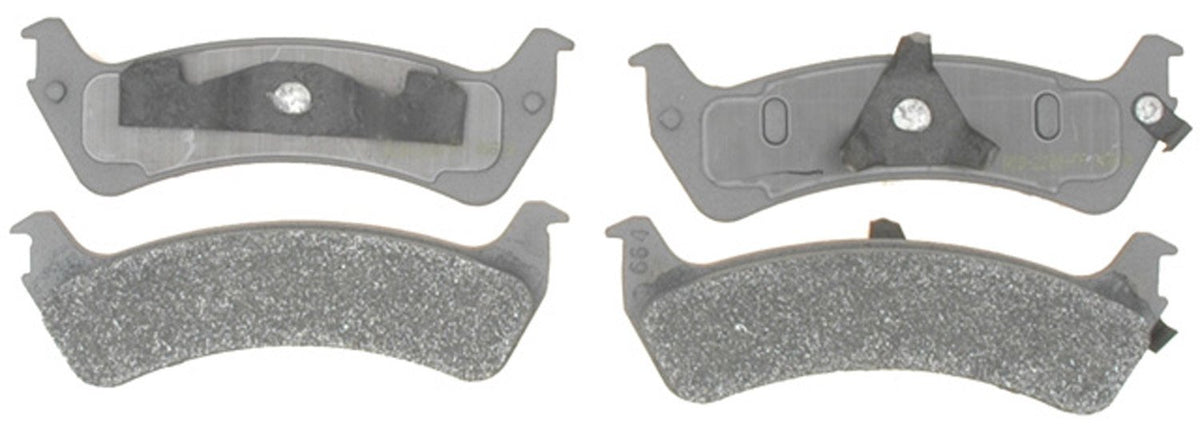 ACDelco Advantage 14D667M Semi-Metallic Rear Disc Brake Pad Set with Wear Sensor