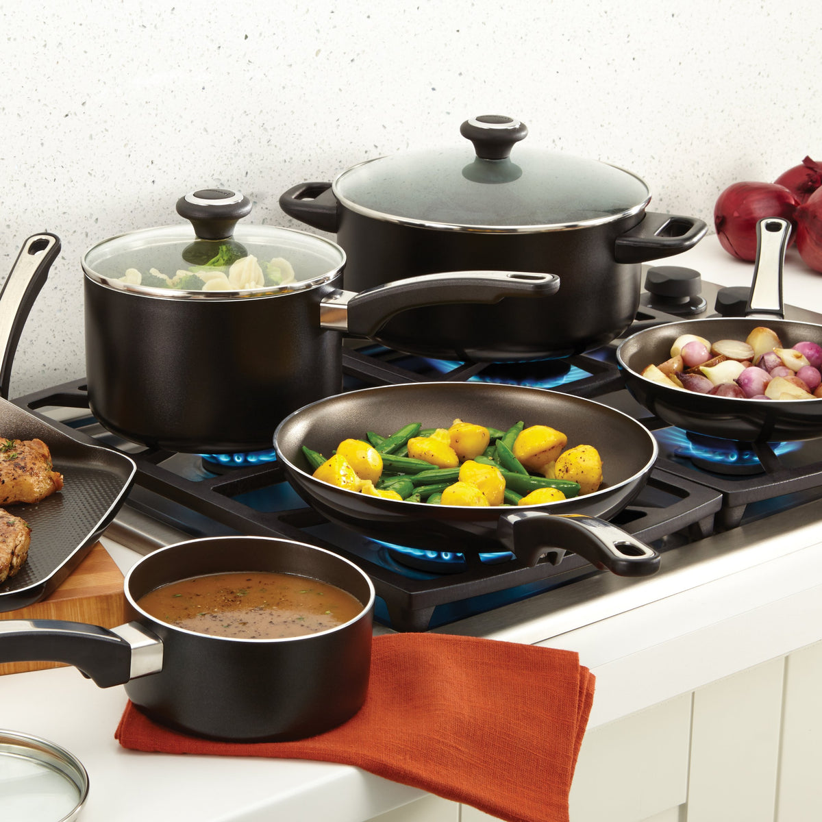 Farberware - 21745 Farberware High Performance Nonstick Griddle Pan/Flat Grill, 11 Inch, Black