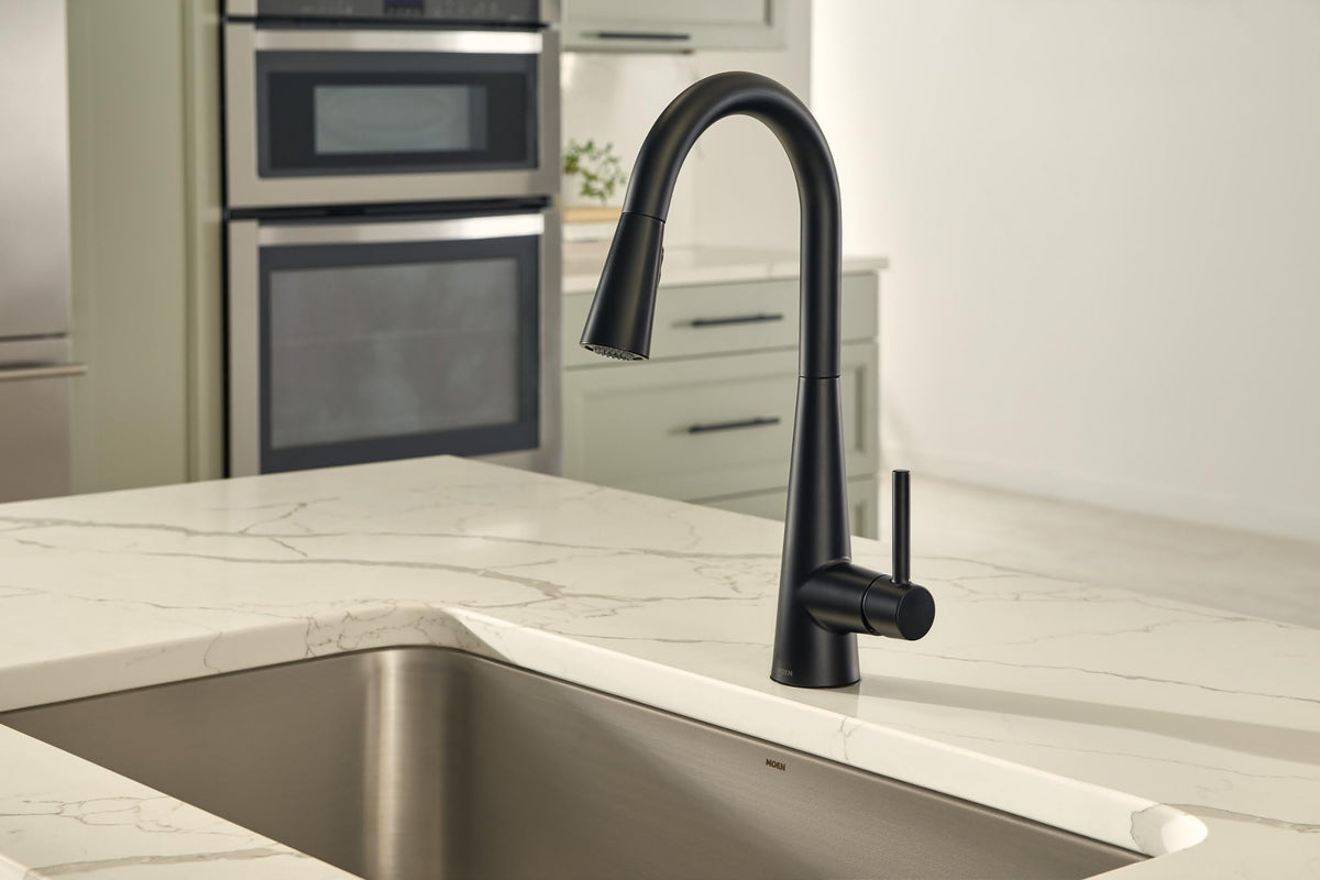 Moen Sleek Matte Black Motionsense Wave Sensor Touchless One-Handle High Arc Pulldown Modern Kitchen Faucet Featuring Power Clean, Motion Activated Kitchen Sink Faucet, 7864EWBL
