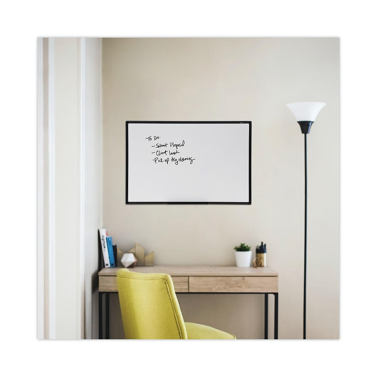 Universal UNV43628 - Dry Erase Board