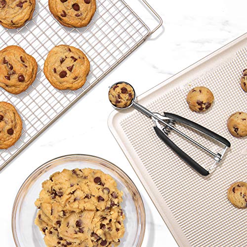 OXO Good Grips Medium Cookie Scoop,Black/Silver