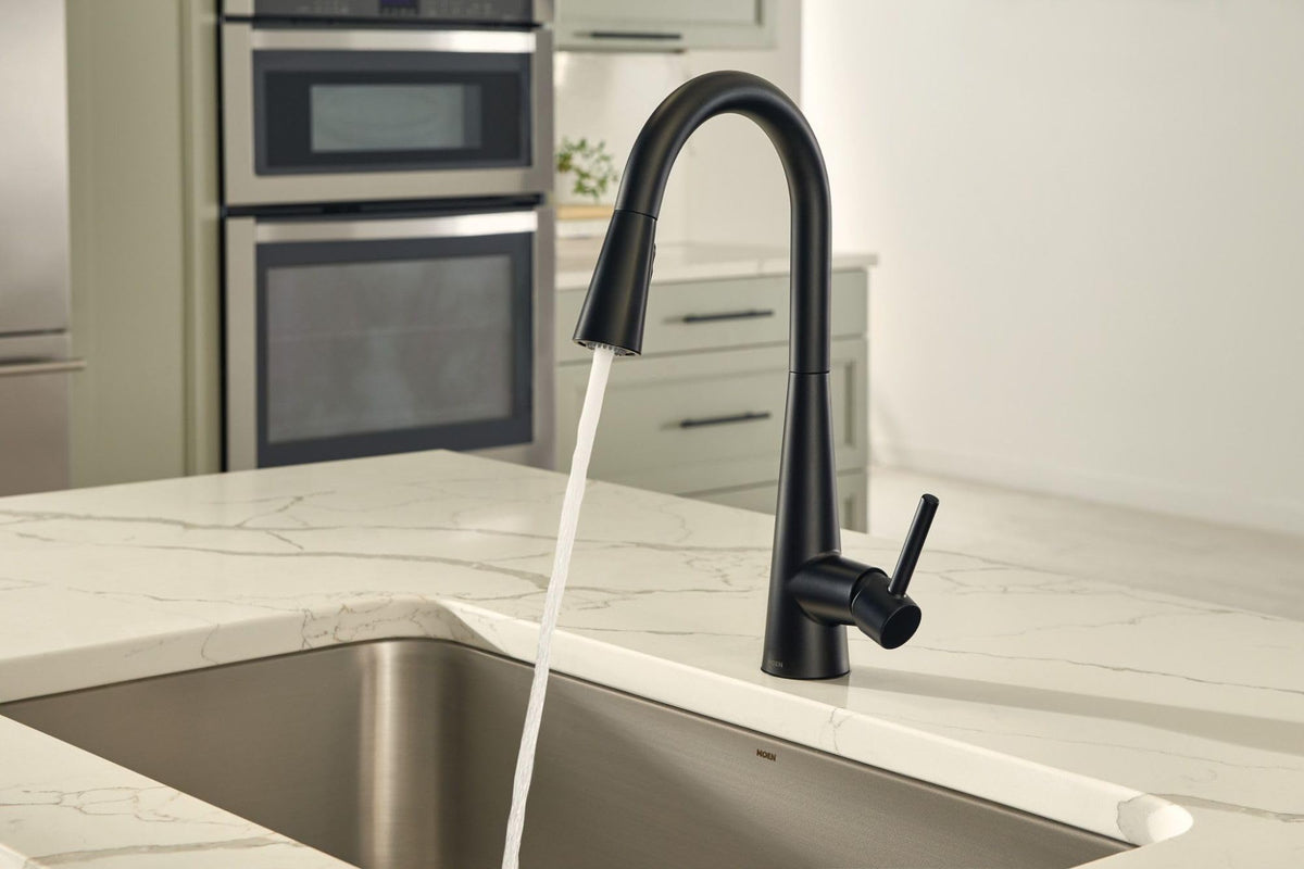 Moen Sleek Matte Black Motionsense Wave Sensor Touchless One-Handle High Arc Pulldown Modern Kitchen Faucet Featuring Power Clean, Motion Activated Kitchen Sink Faucet, 7864EWBL