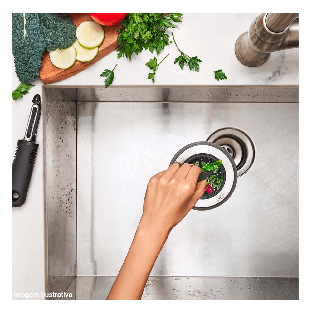 OXO Good Grips 2-in-1 Sink Strainer Stopper, Black