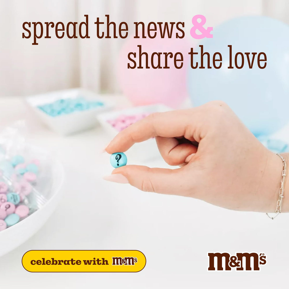 M&M'S World Gender Reveal Milk Chocolate Candy 2lb Bag with Light Blue and Pink M&M'S for Baby Showers Gender Reveal Parties and New Baby Favors