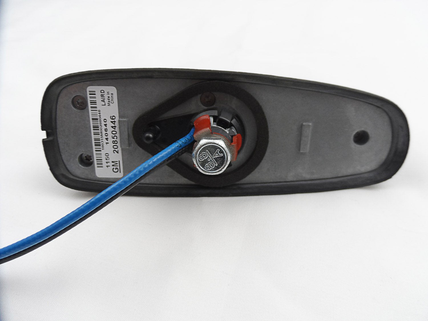GM Genuine Parts 20850446 Digital Radio, Mobile Telephone, and Vehicle Location Antenna