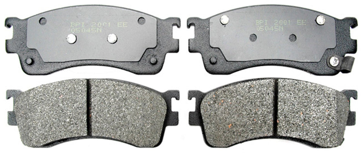 ACDelco Gold 17D893M Semi-Metallic Front Disc Brake Pad Set