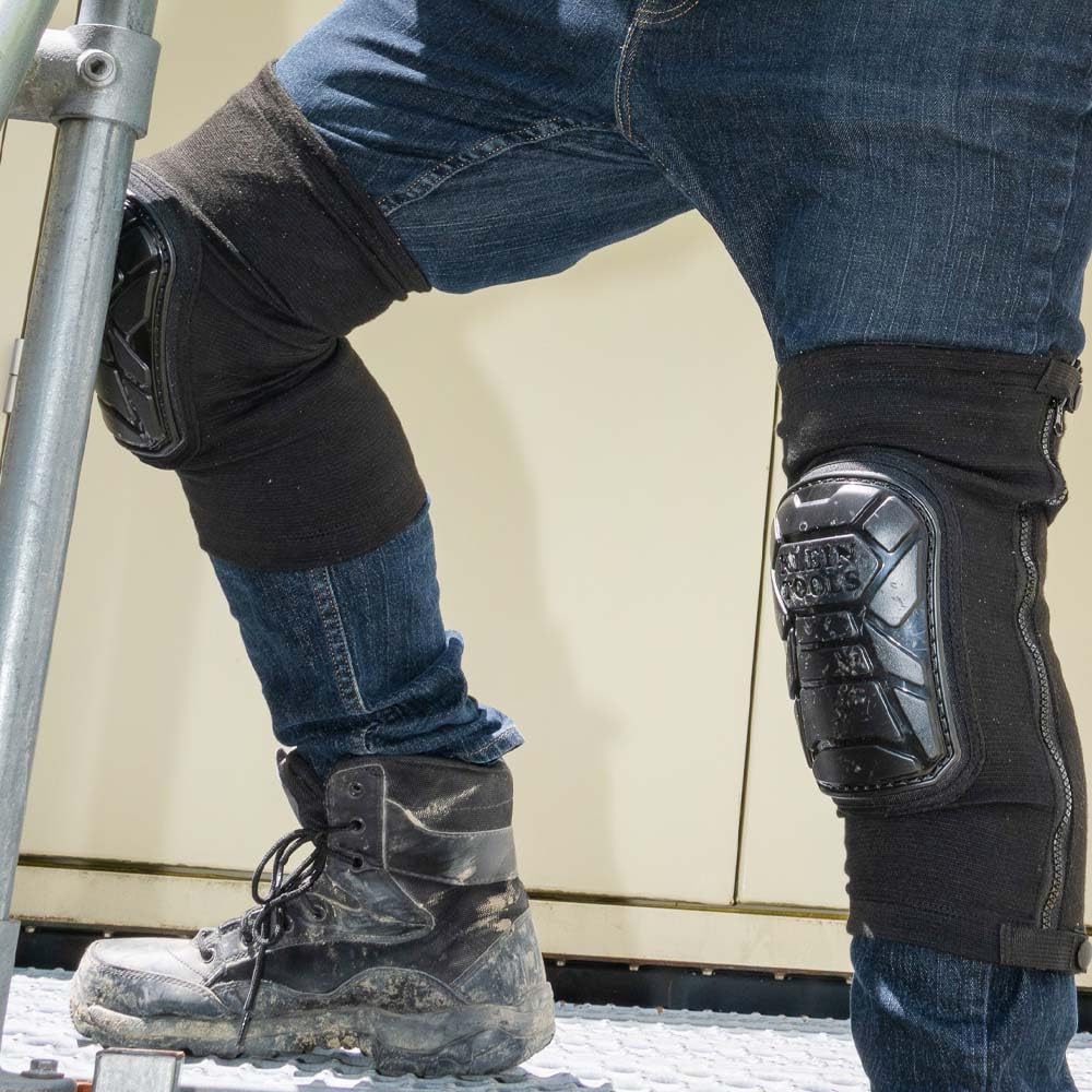 Klein Tools 60850 Tough-Flex Knee Sleeves for Work, Construction, Low-Profile Sleeve with Zipper, Gel-Like Foam, Black, XL/XXL