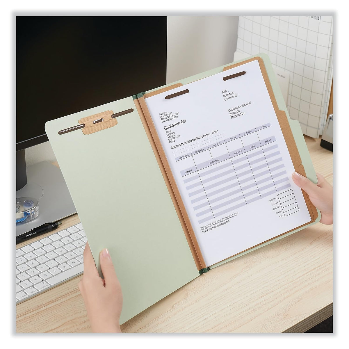 Universal 10271 Pressboard Classification Folder, Letter, Six-Section, Green (Box of 10)
