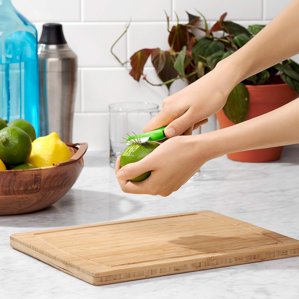 OXO 11244200 Good Grips Citrus Peeler , Black