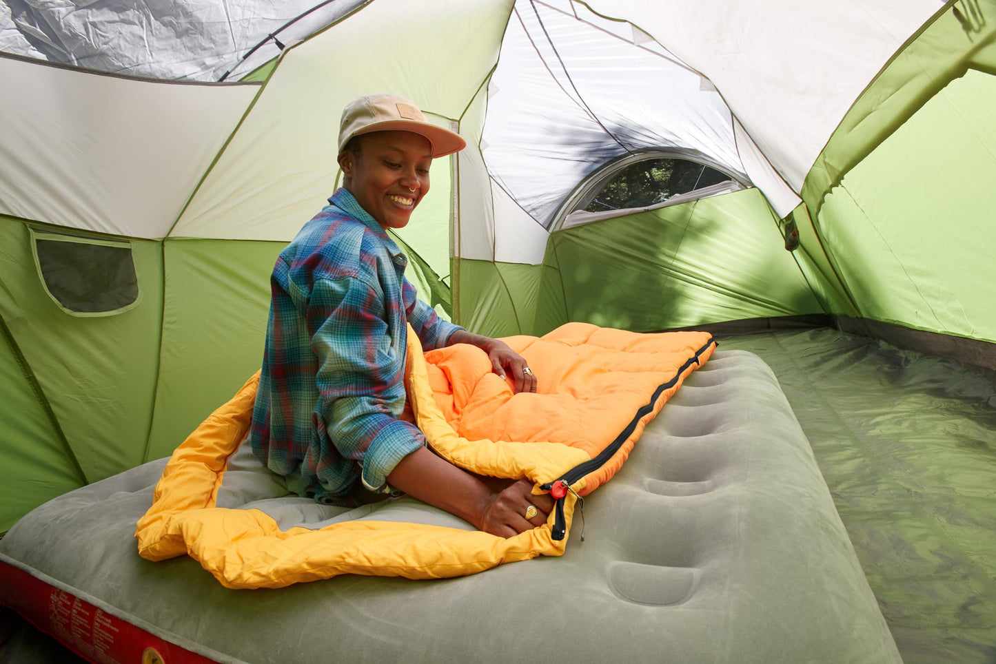 Coleman QuickBed Single-High Inflatable Air Mattress, Leak-Free Airbed with Plush Top & Included Carry Bag for Indoor/Outdoor Use, Twin/Full/Queen Options