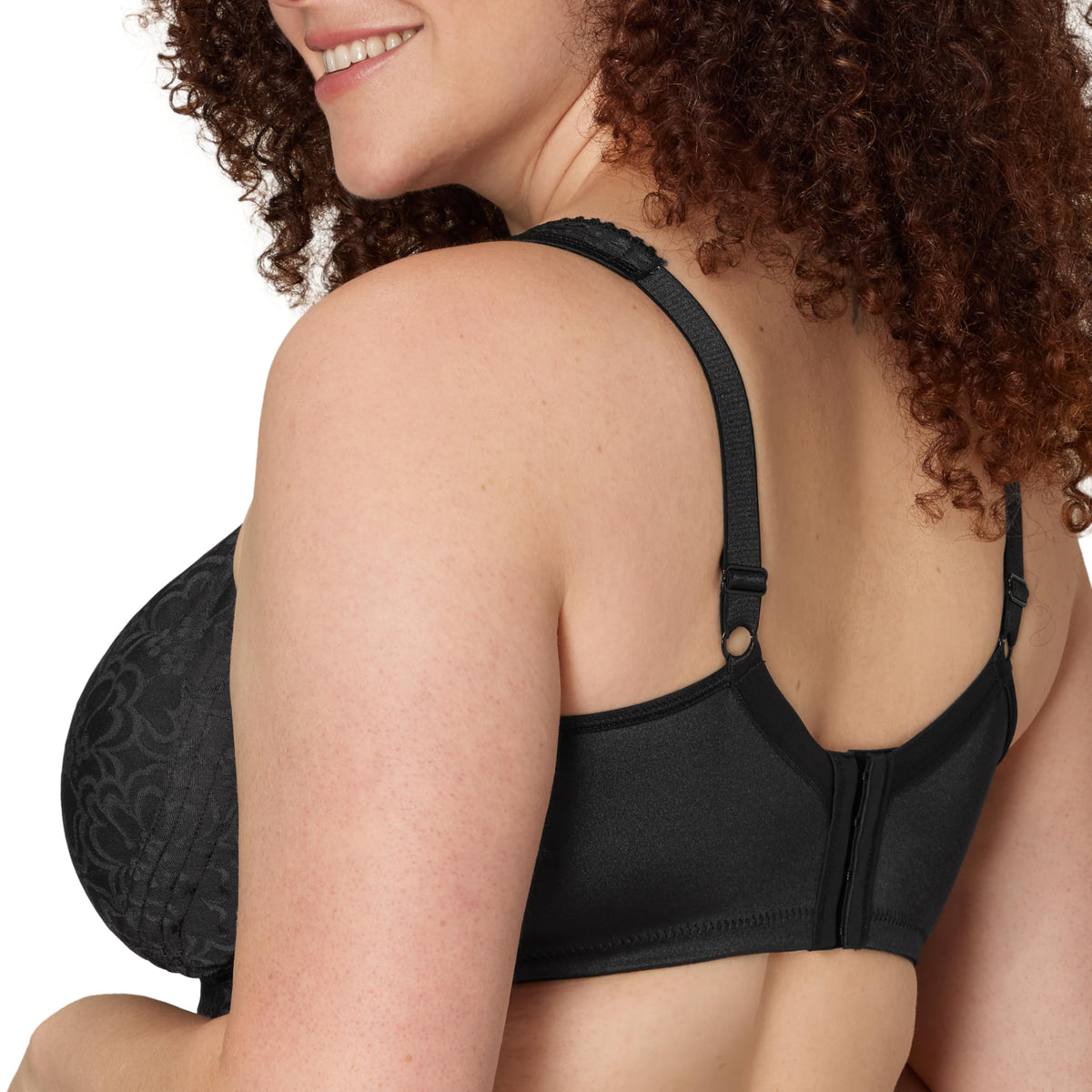 Playtex Women's 18-Hour Ultimate Lift Wireless Full-Coverage Bra with Everyday Comfort Black