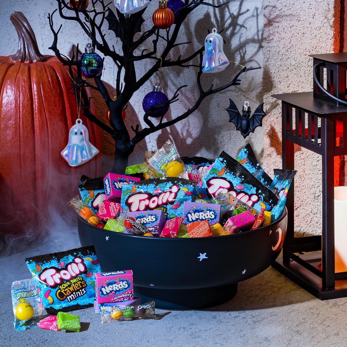 Halloween Candy Classic Fun Trick-or-Treat Assortment with Nerds, Trolli, Now and Later, Lemonhead, Gobstoppers, 260 Pieces, 69.3 Ounces, Variety Bag